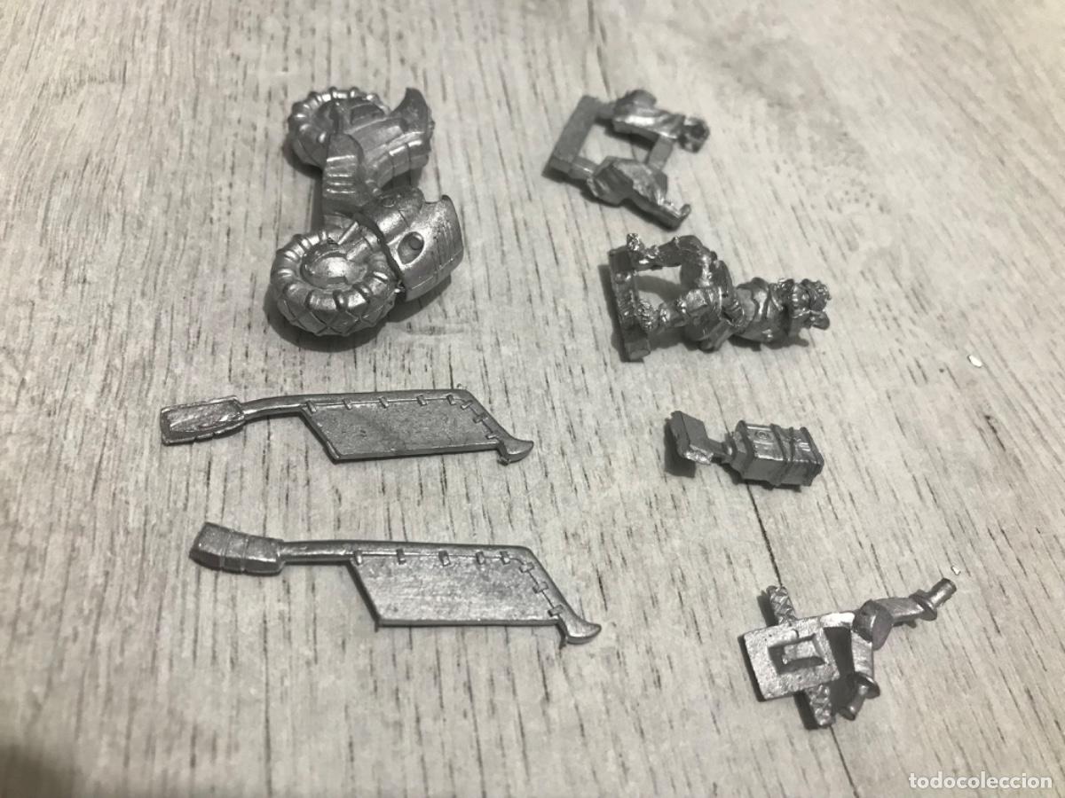 Juegos antiguos: Lote de figuras warhammer - Foto 4