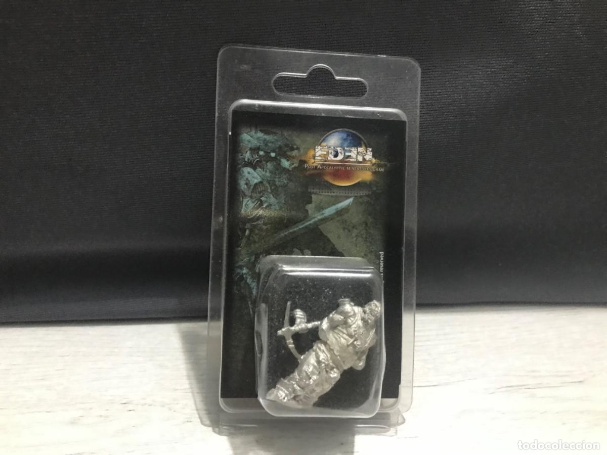 Juegos antiguos: Bl&iacute;ster Figura warhammer - Foto 1