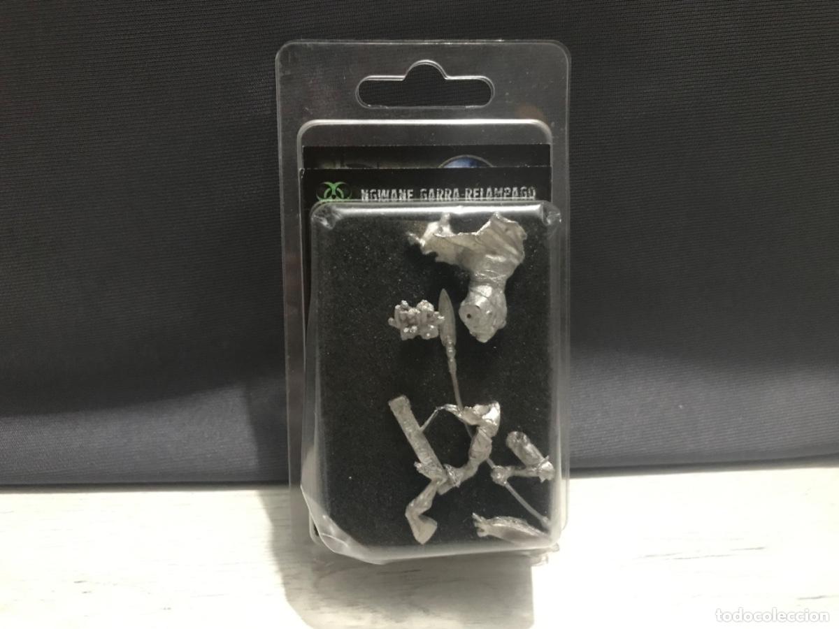 Juegos antiguos: Bl&iacute;ster Figura warhammer - Foto 1