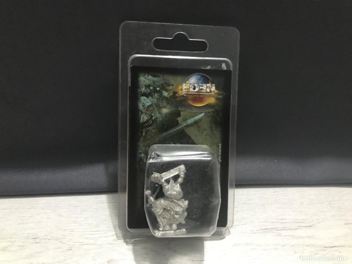 Juegos antiguos: Bl&iacute;ster Figura warhammer - Foto 1