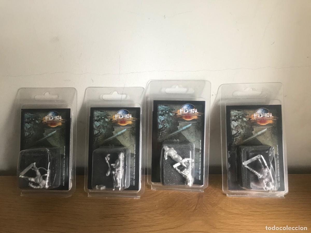 Juegos antiguos: Lote de 4 bl&iacute;ster warhammer - Foto 1