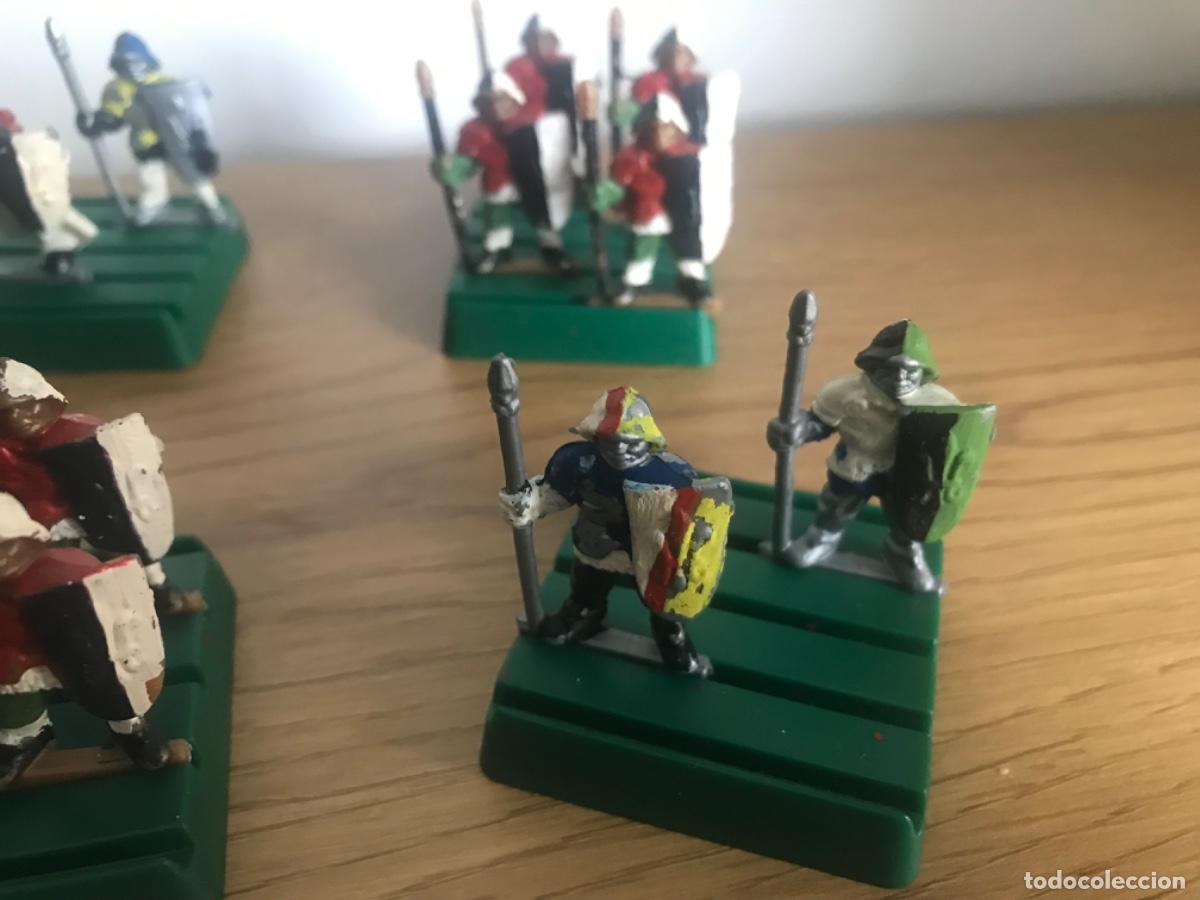 Juegos antiguos: Lote de figuras tipo warhammer - Foto 5