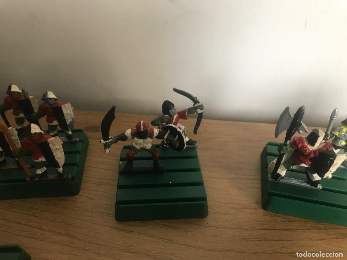 Juegos antiguos: Lote de figuras tipo warhammer - Foto 10