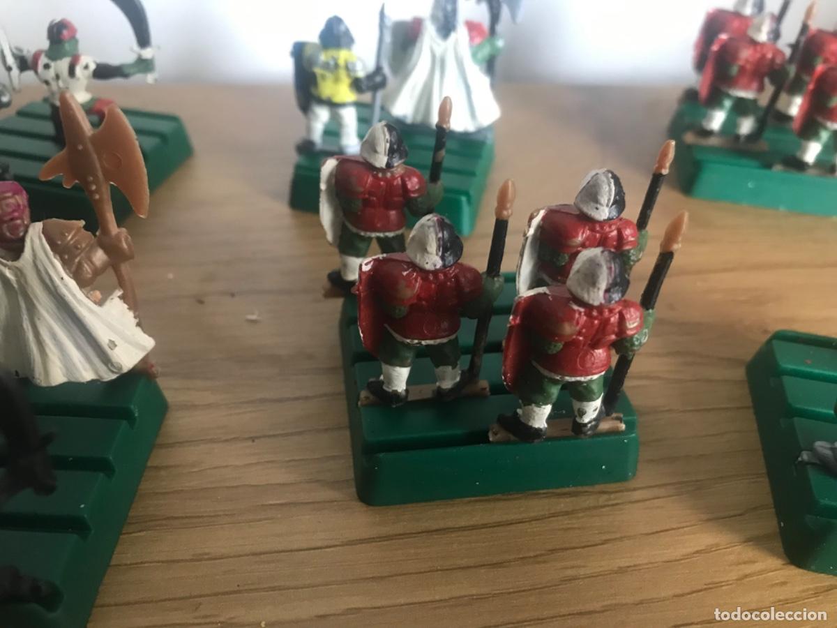 Juegos antiguos: Lote de figuras tipo warhammer - Foto 18