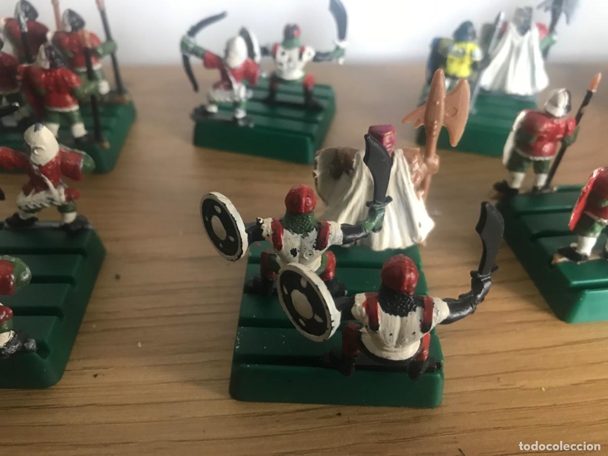 Juegos antiguos: Lote de figuras tipo warhammer - Foto 19