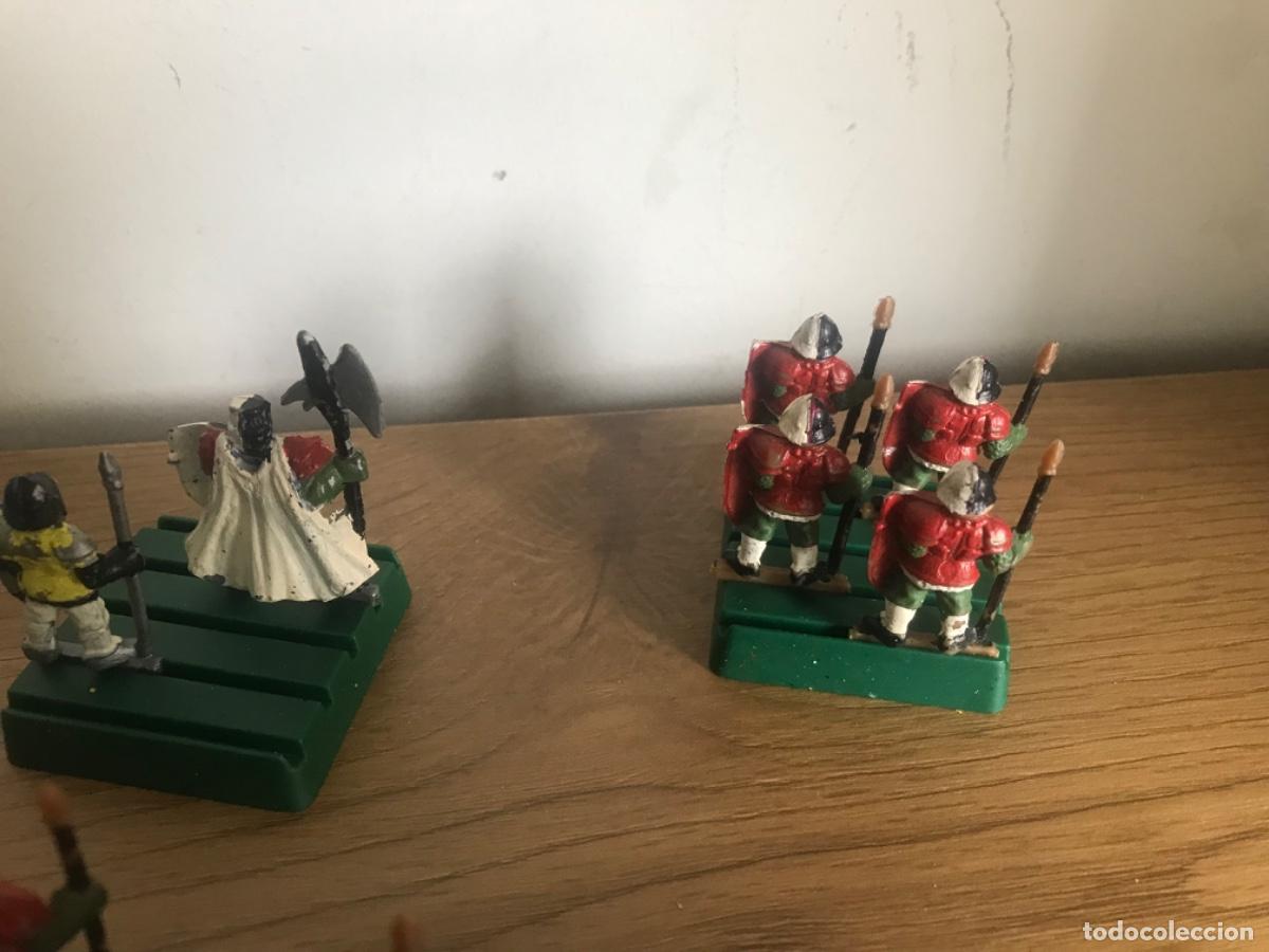 Juegos antiguos: Lote de figuras tipo warhammer - Foto 24