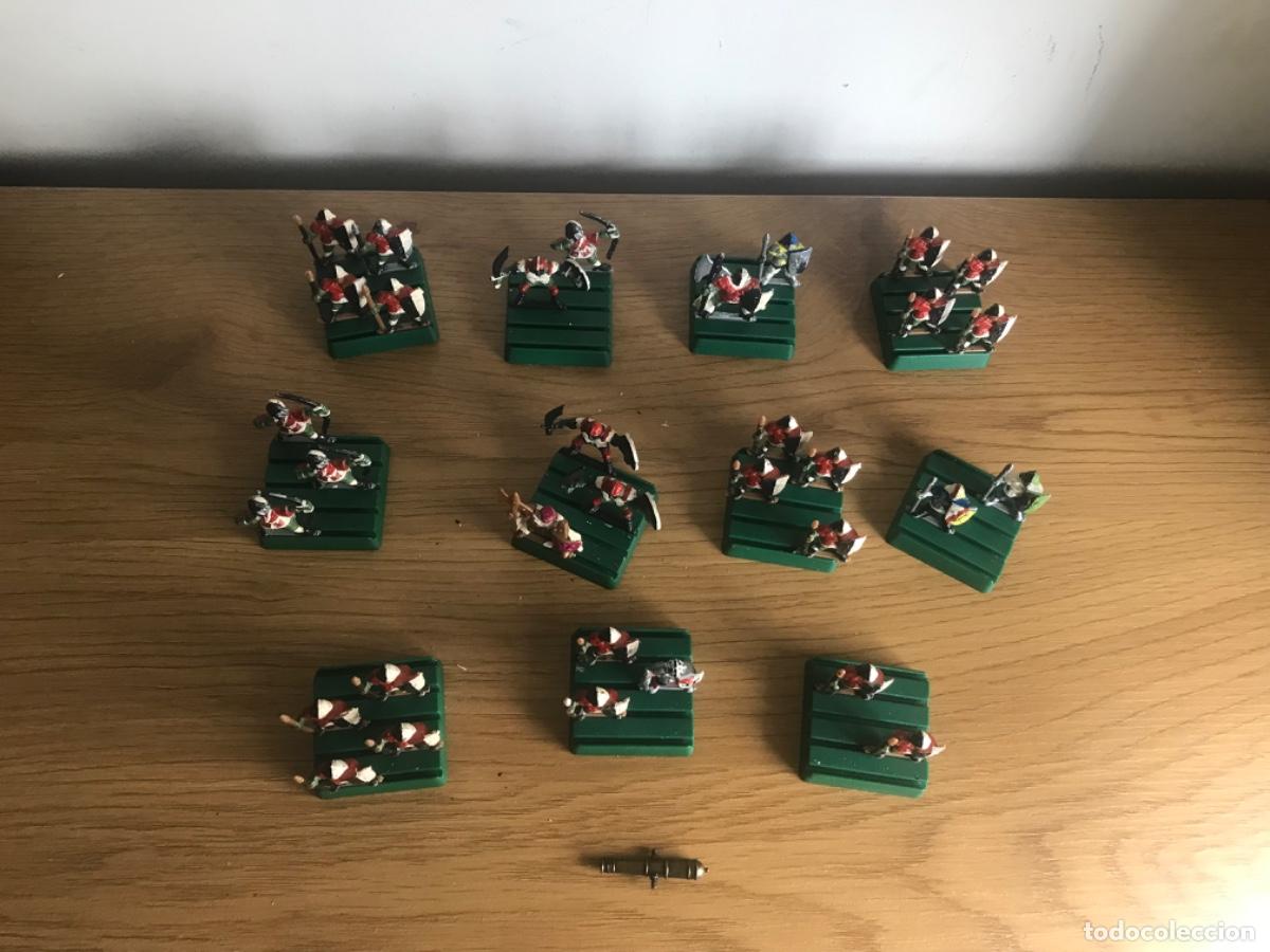 Juegos antiguos: Lote de figuras tipo warhammer - Foto 25