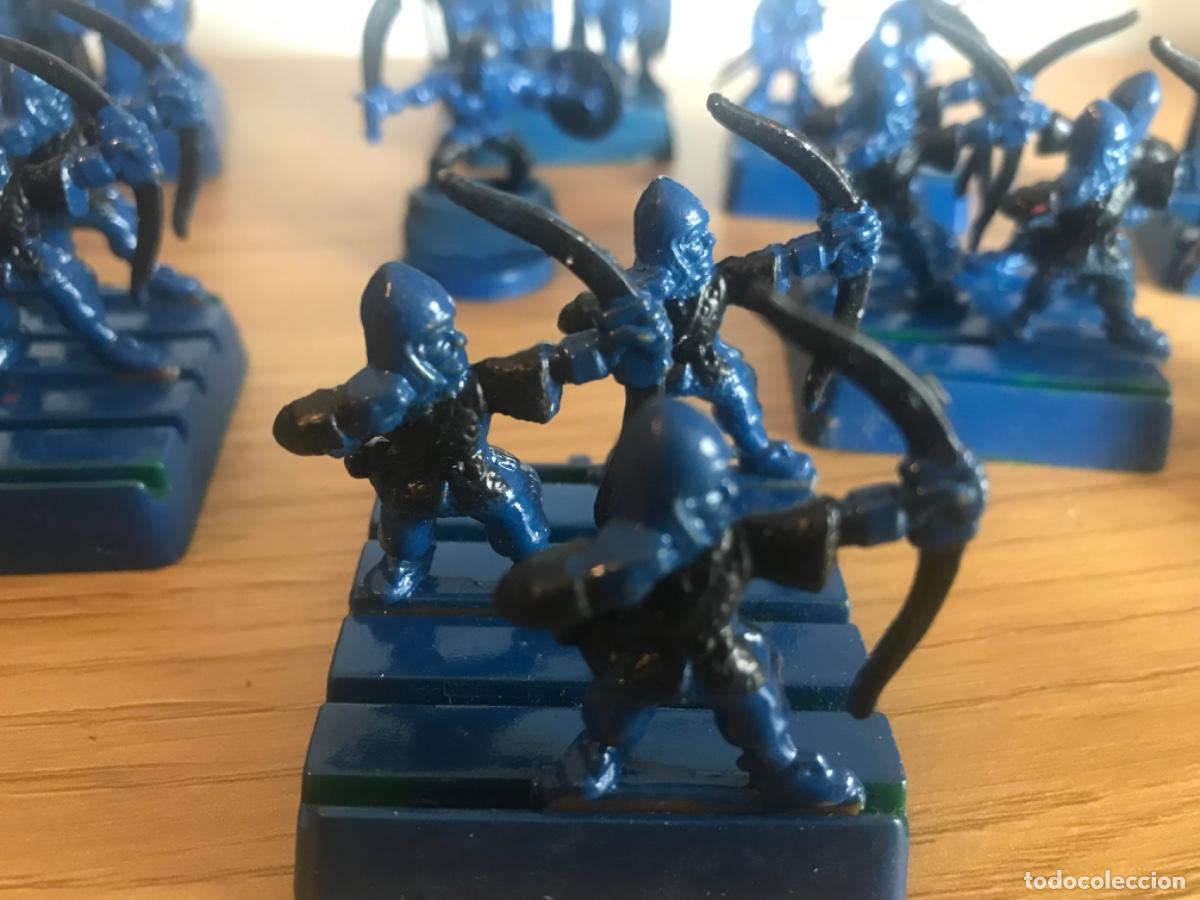 Juegos antiguos: Lote de figuras tipo warhammer - Foto 3