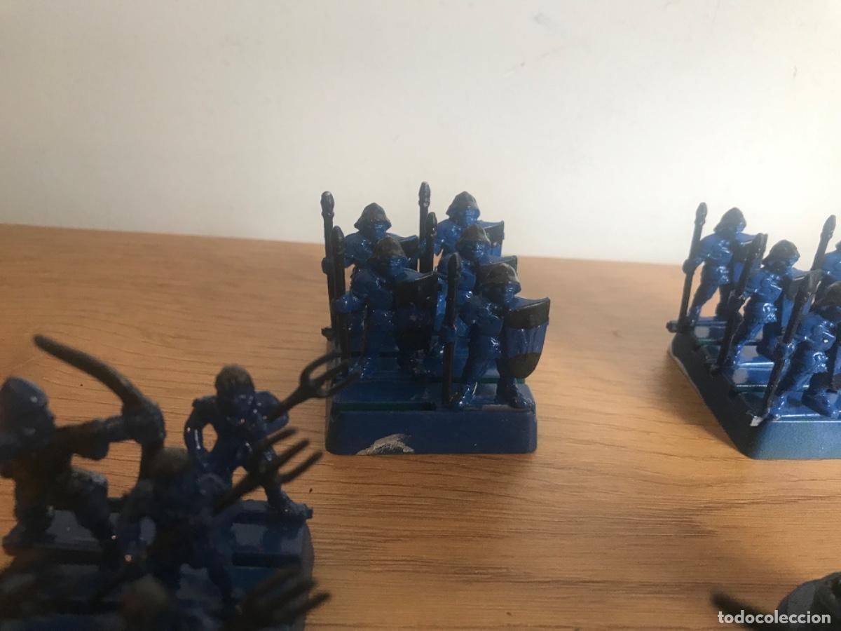 Juegos antiguos: Lote de figuras tipo warhammer - Foto 10