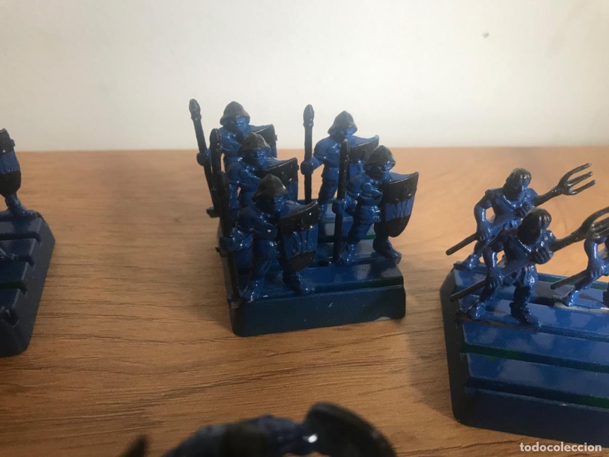Juegos antiguos: Lote de figuras tipo warhammer - Foto 11