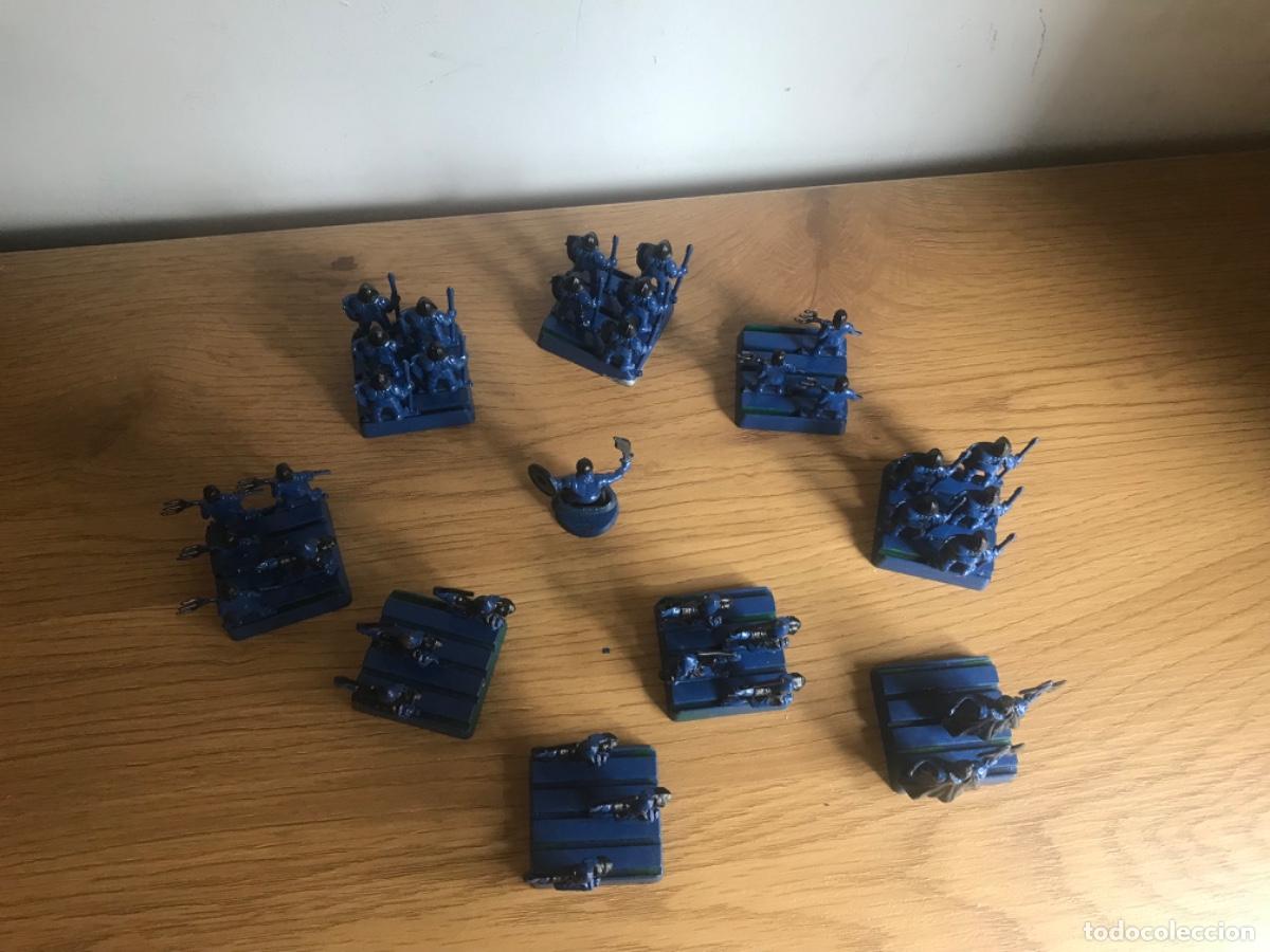 Juegos antiguos: Lote de figuras tipo warhammer - Foto 24