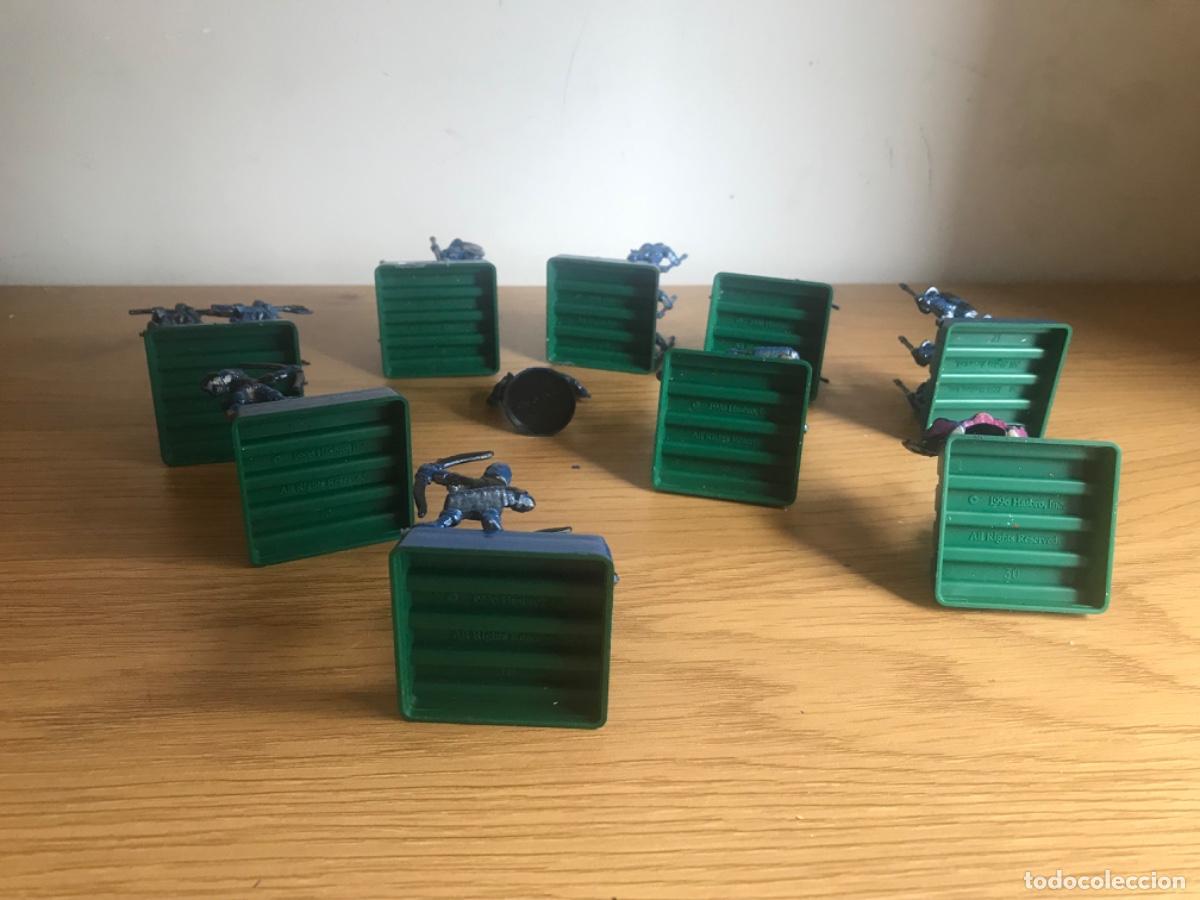 Juegos antiguos: Lote de figuras tipo warhammer - Foto 25