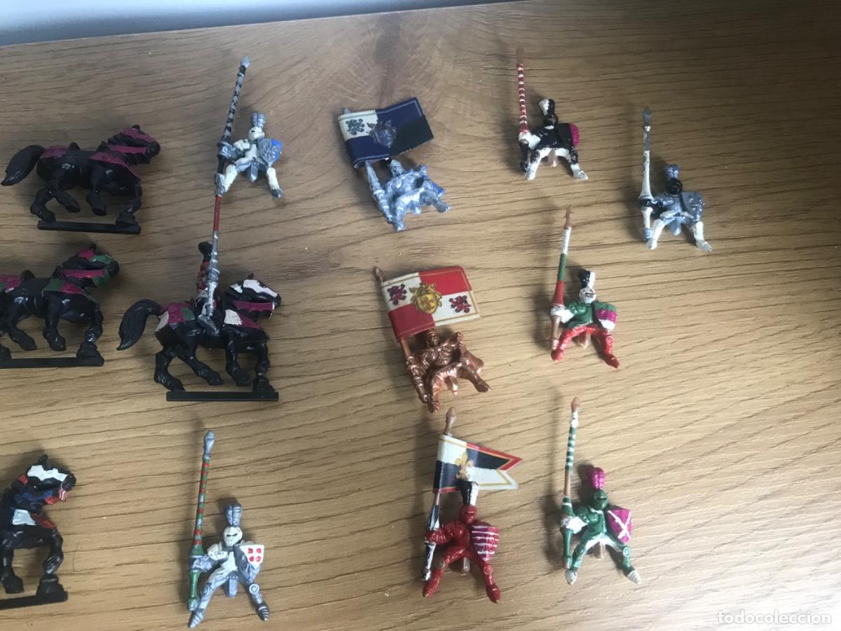 Juegos antiguos: Lote de figuras tipo warhammer - Foto 3