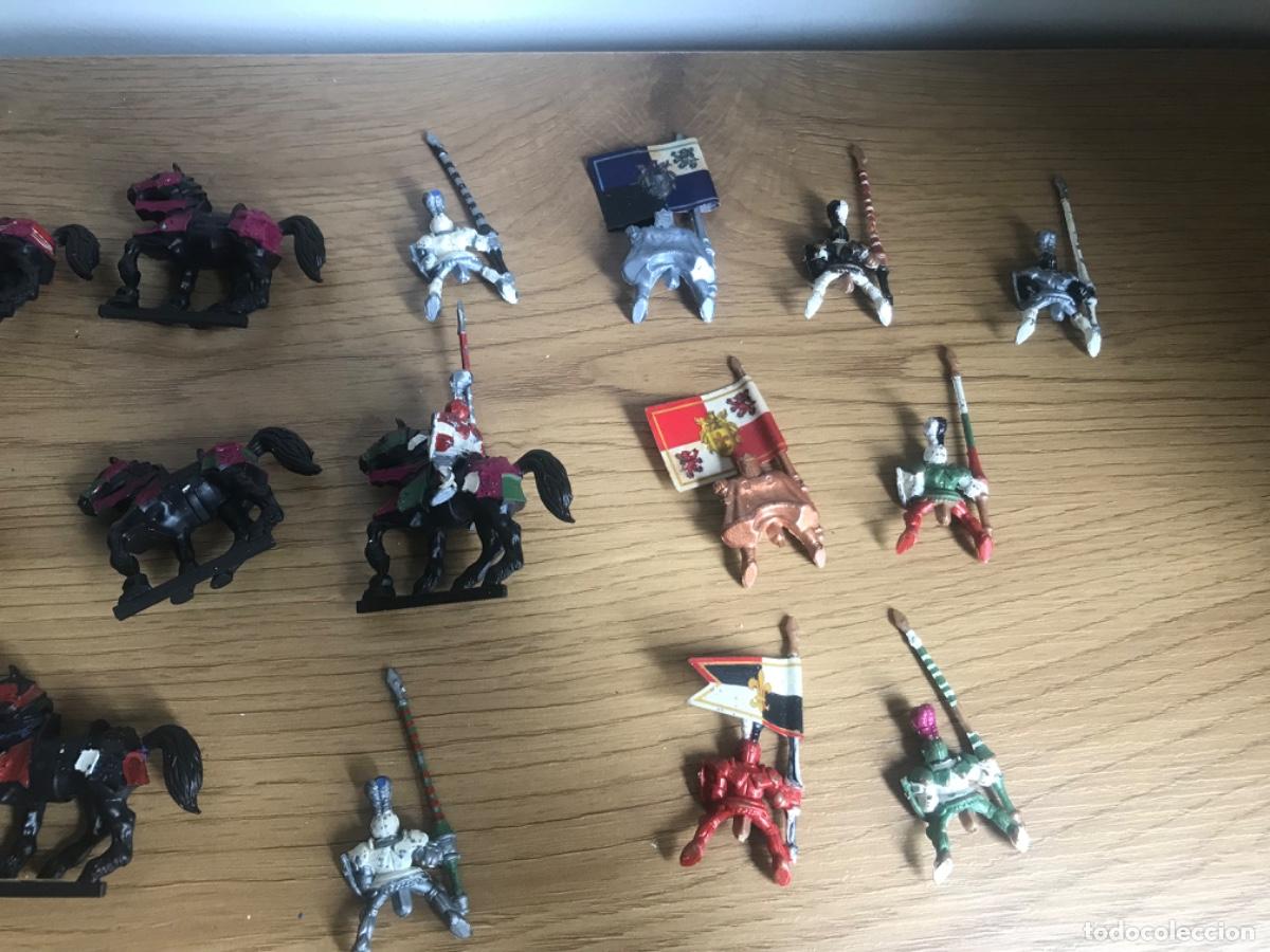 Juegos antiguos: Lote de figuras tipo warhammer - Foto 15
