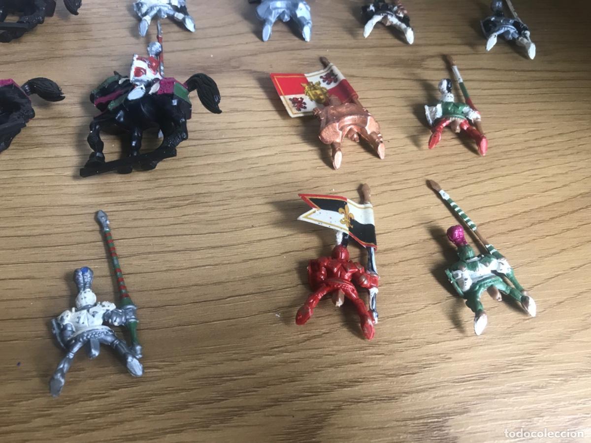 Juegos antiguos: Lote de figuras tipo warhammer - Foto 23