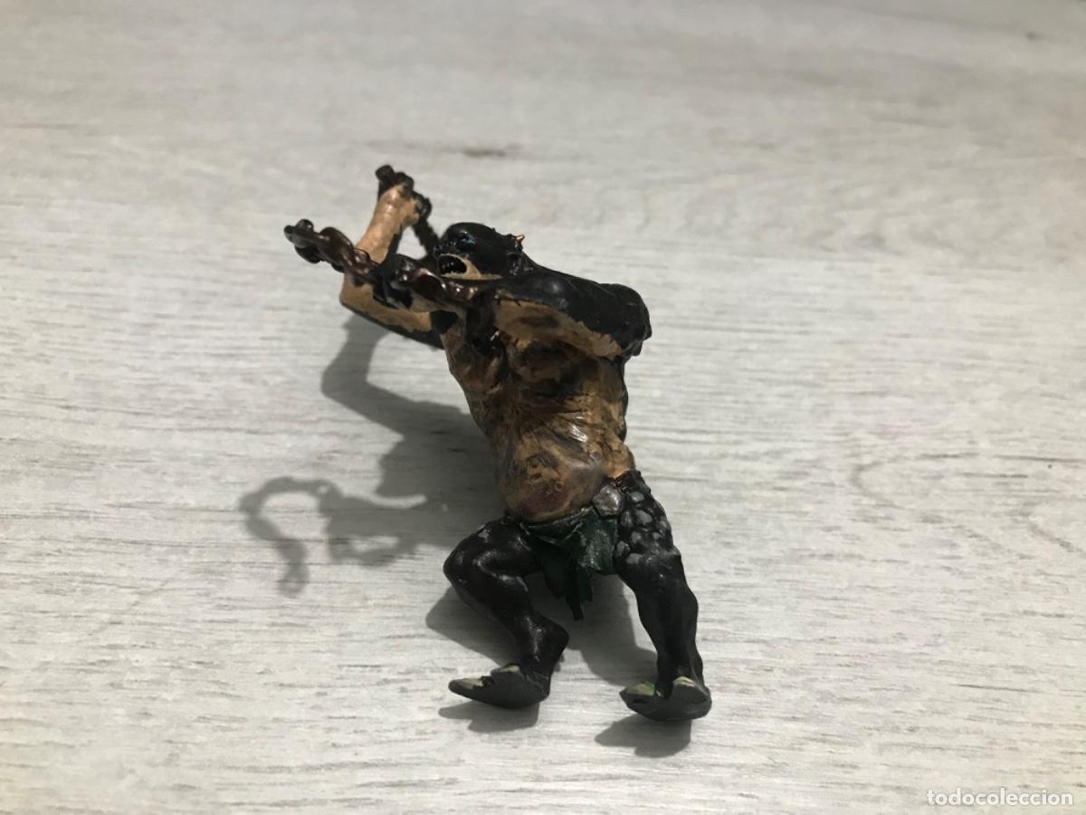 Juegos antiguos: Figura warhammer Orco o troll - Foto 2