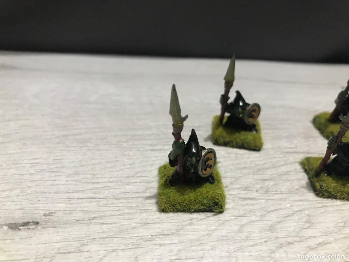 Juegos antiguos: Lote de 9 figuras Warhammer Goblins - Foto 5