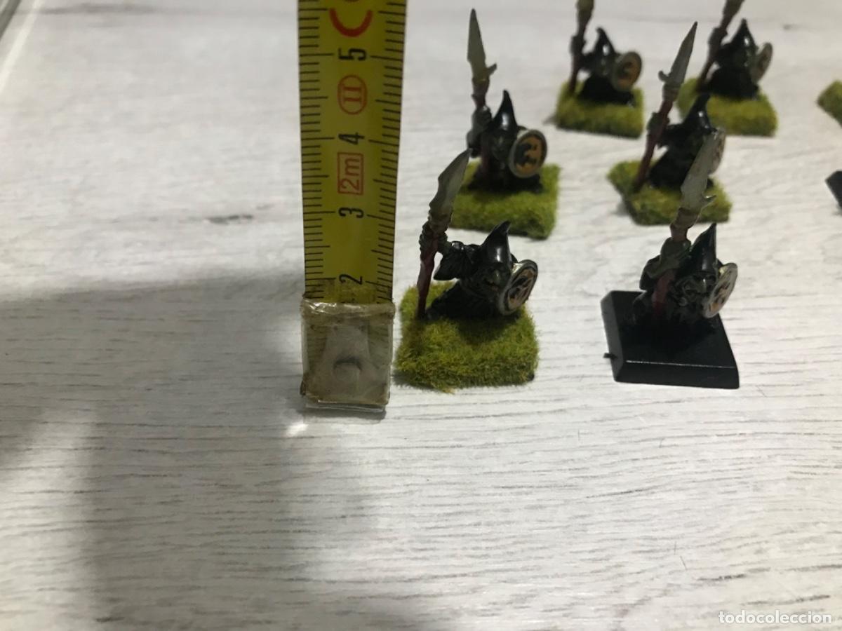 Juegos antiguos: Lote de 9 figuras Warhammer Goblins - Foto 15