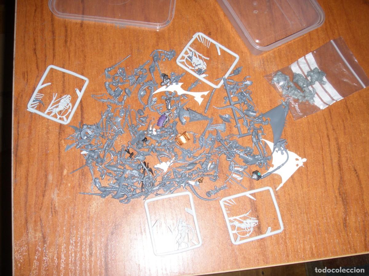 Juegos antiguos: MATERIAL VARIADO MUCHAS PIEZAS WARHAMMER - Foto 1