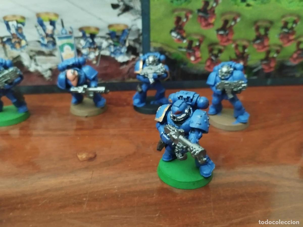 Juegos antiguos: Caja de figuras Warhammer - Foto 3