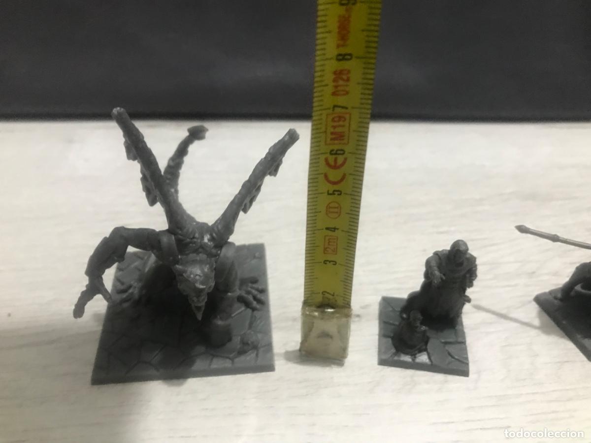 Juegos antiguos: Lote de figuras warhammer - Foto 13