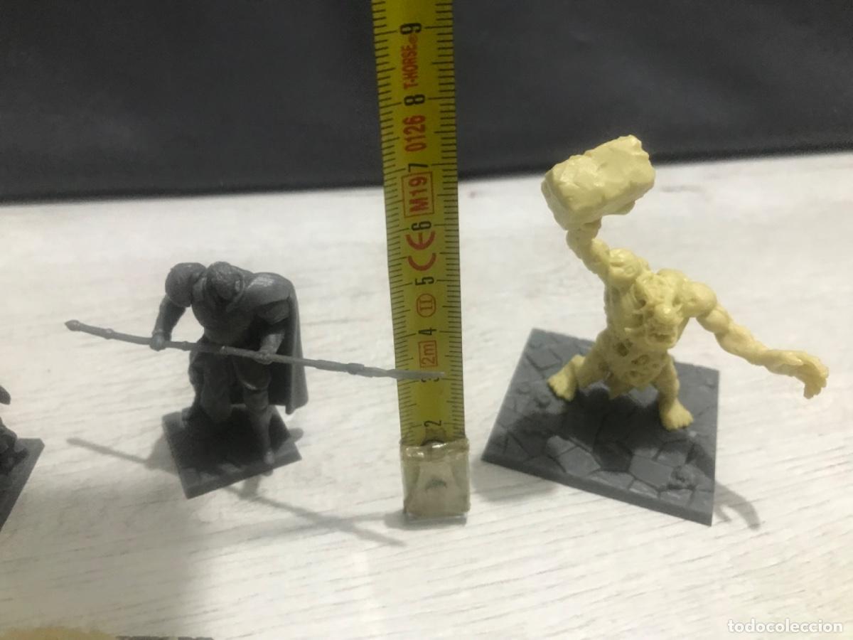 Juegos antiguos: Lote de figuras warhammer - Foto 14