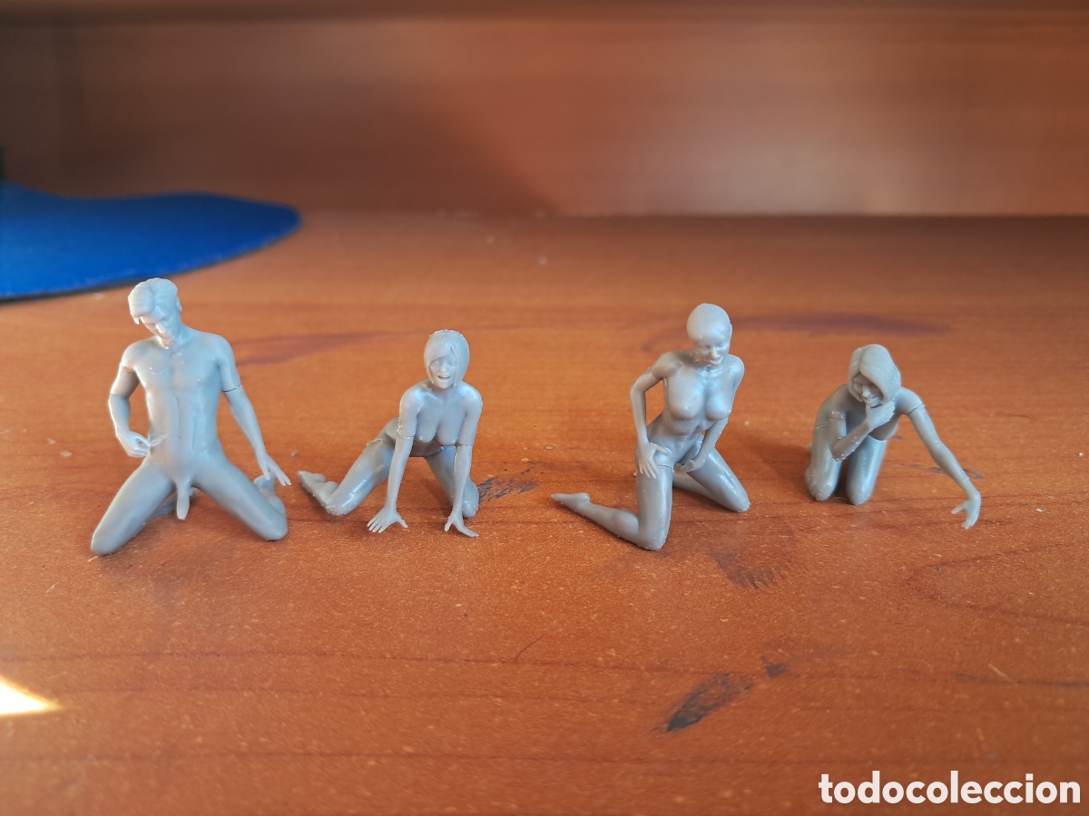 Juegos antiguos: 4 miniaturas de tem&aacute;tica er&oacute;tica - Foto 1