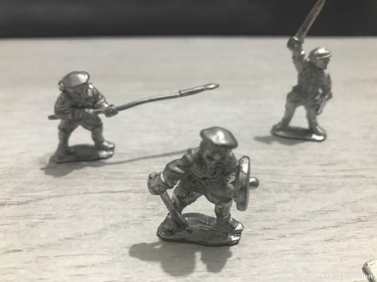 Juegos antiguos: Lote de 6 figuras de plomo tipo Warhammer - Foto 3