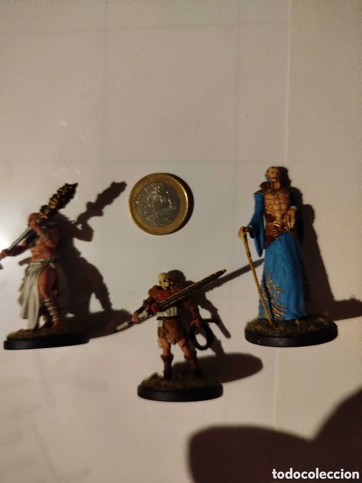 Juegos antiguos: Tres figuras pl&aacute;stico pintadas - Foto 1