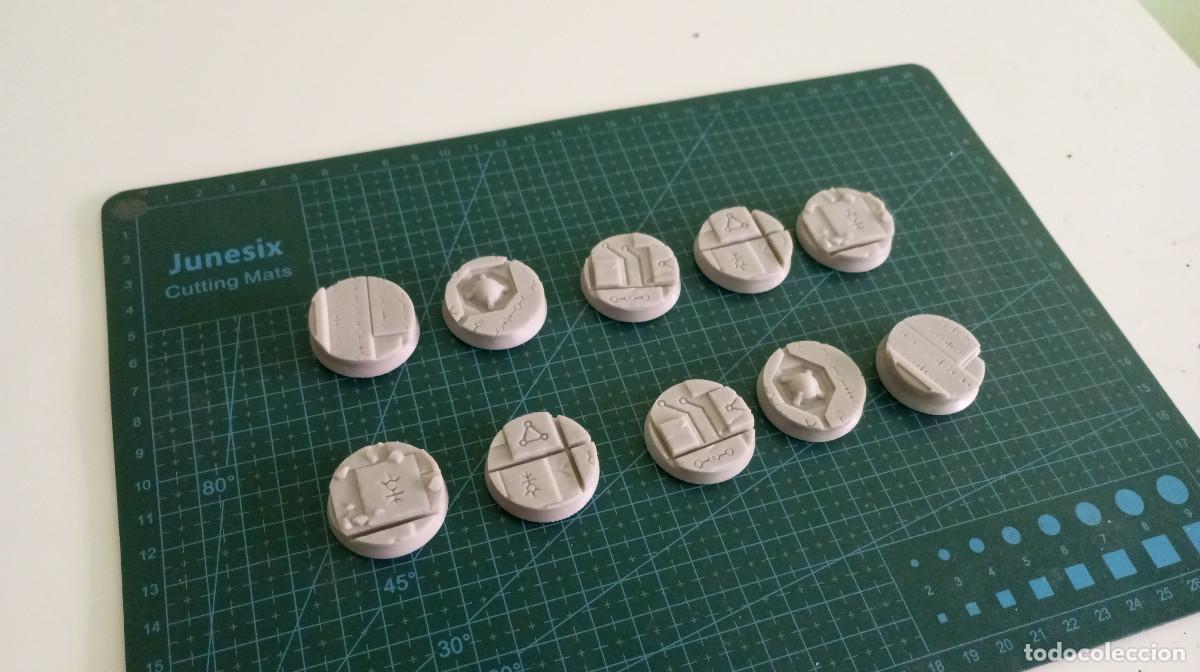 Juegos antiguos: 10 bases 32mm necrones - Foto 1