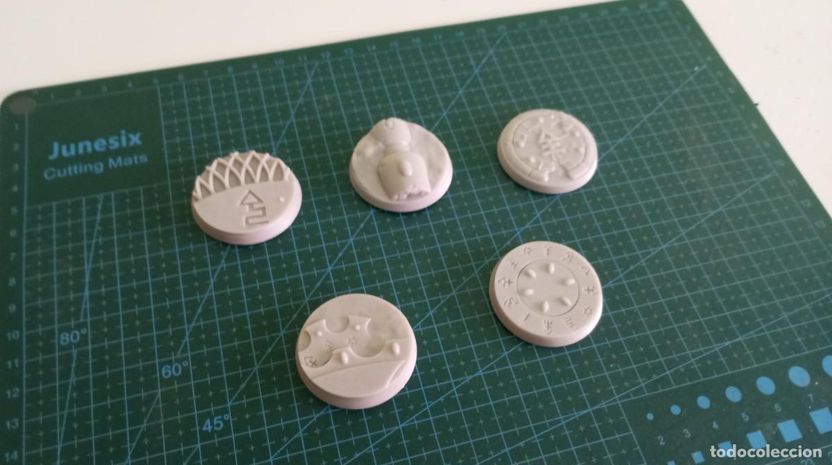 Juegos antiguos: 5 bases con detalles de 40mm eldar - Foto 1