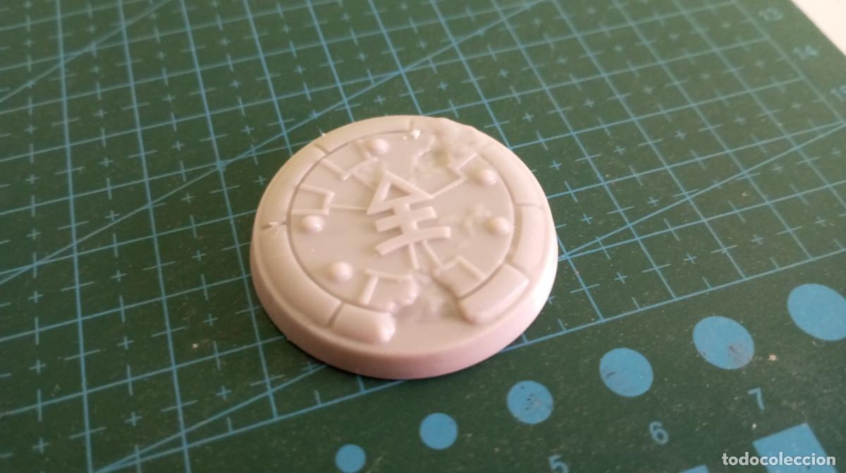 Juegos antiguos: 5 bases con detalles de 40mm eldar - Foto 4