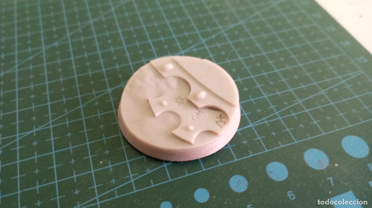 Juegos antiguos: 5 bases con detalles de 40mm eldar - Foto 5
