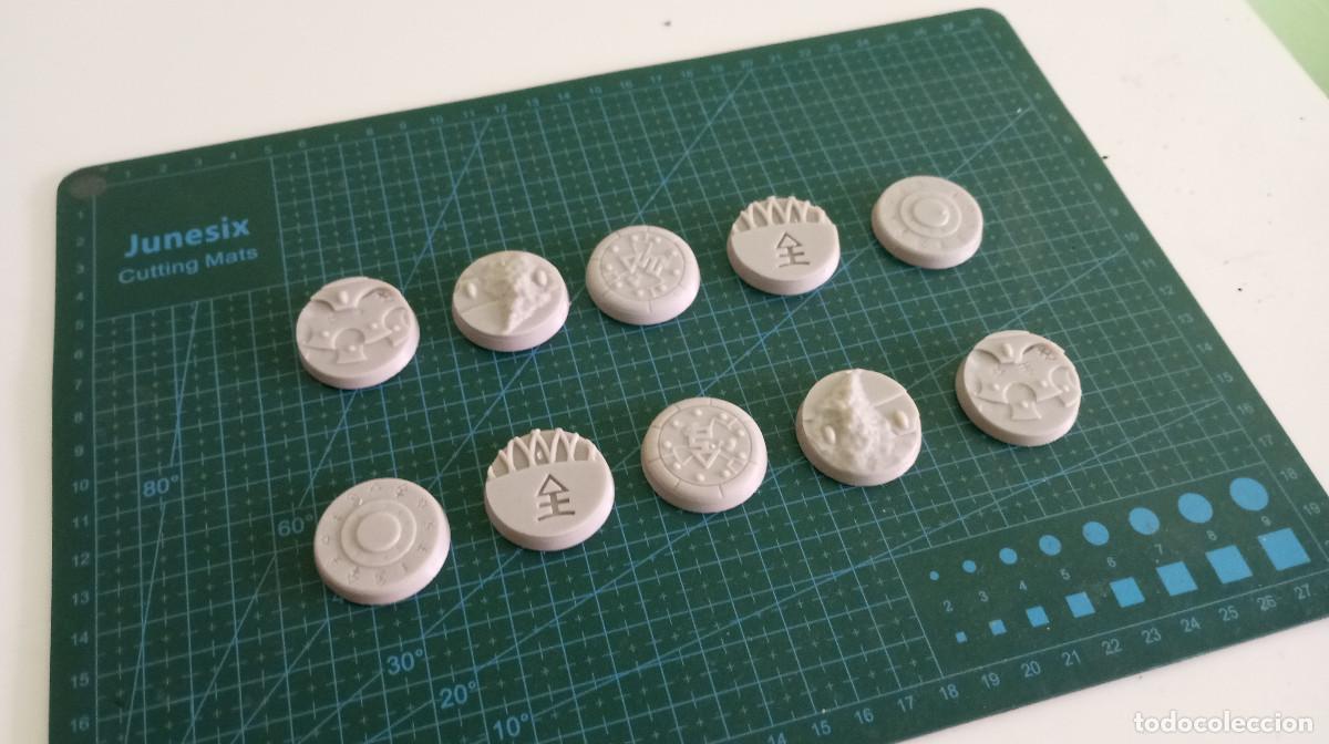 Juegos antiguos: 10 bases 32mm con detalles eldar - Foto 1