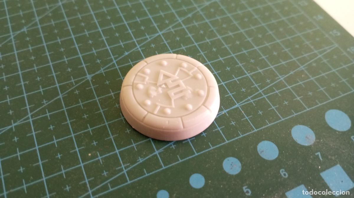 Juegos antiguos: 10 bases 32mm con detalles eldar - Foto 4