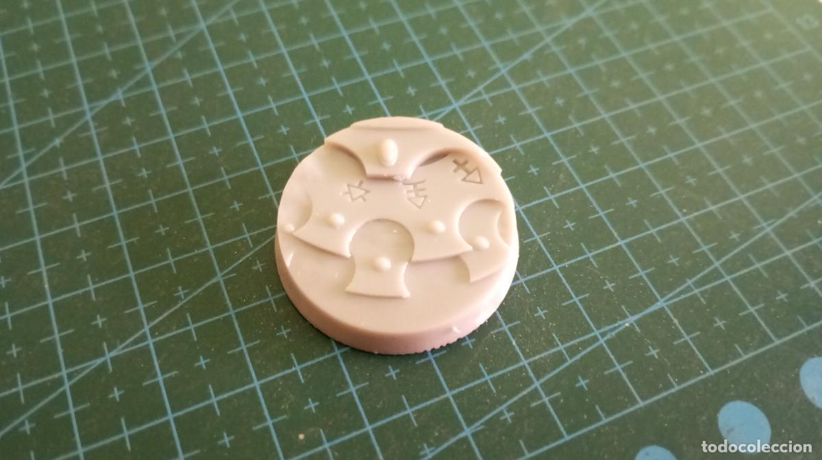 Juegos antiguos: 10 bases 32mm con detalles eldar - Foto 6