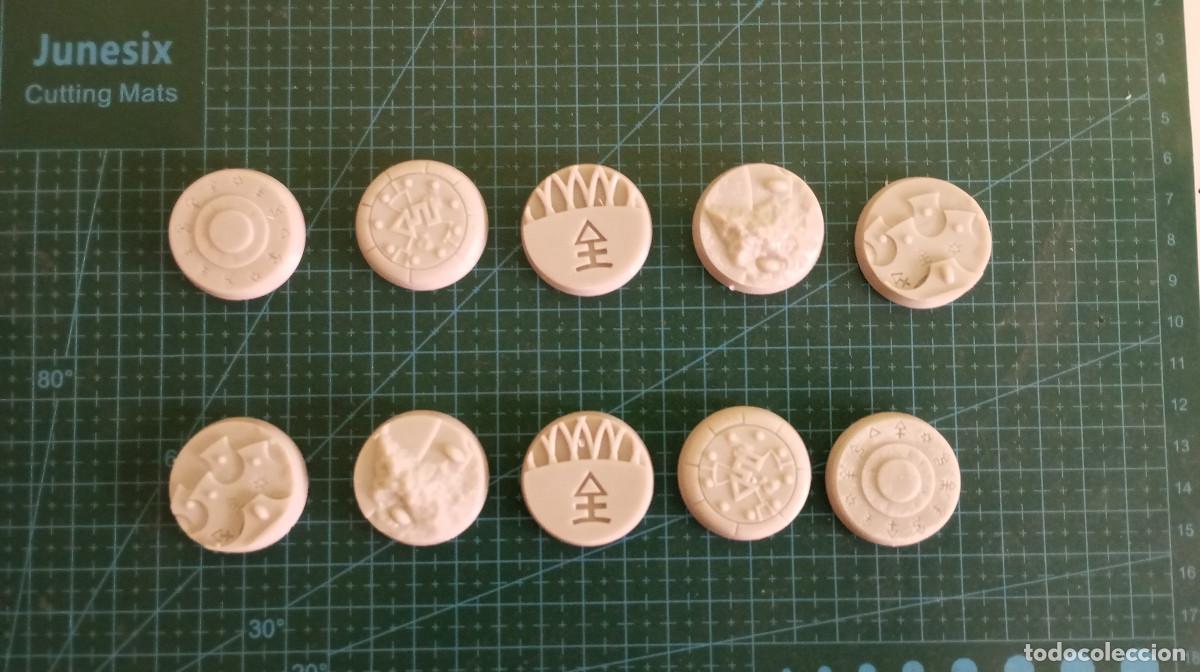 Juegos antiguos: 10 bases 32mm con detalles eldar - Foto 9