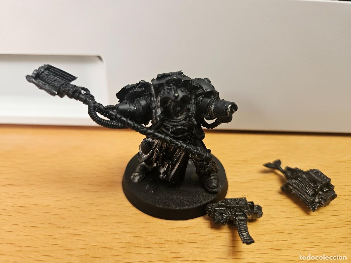 Juegos Antiguos: BIBLIOTECARIO ARMADURA DE EXTERMINADOR (metal)