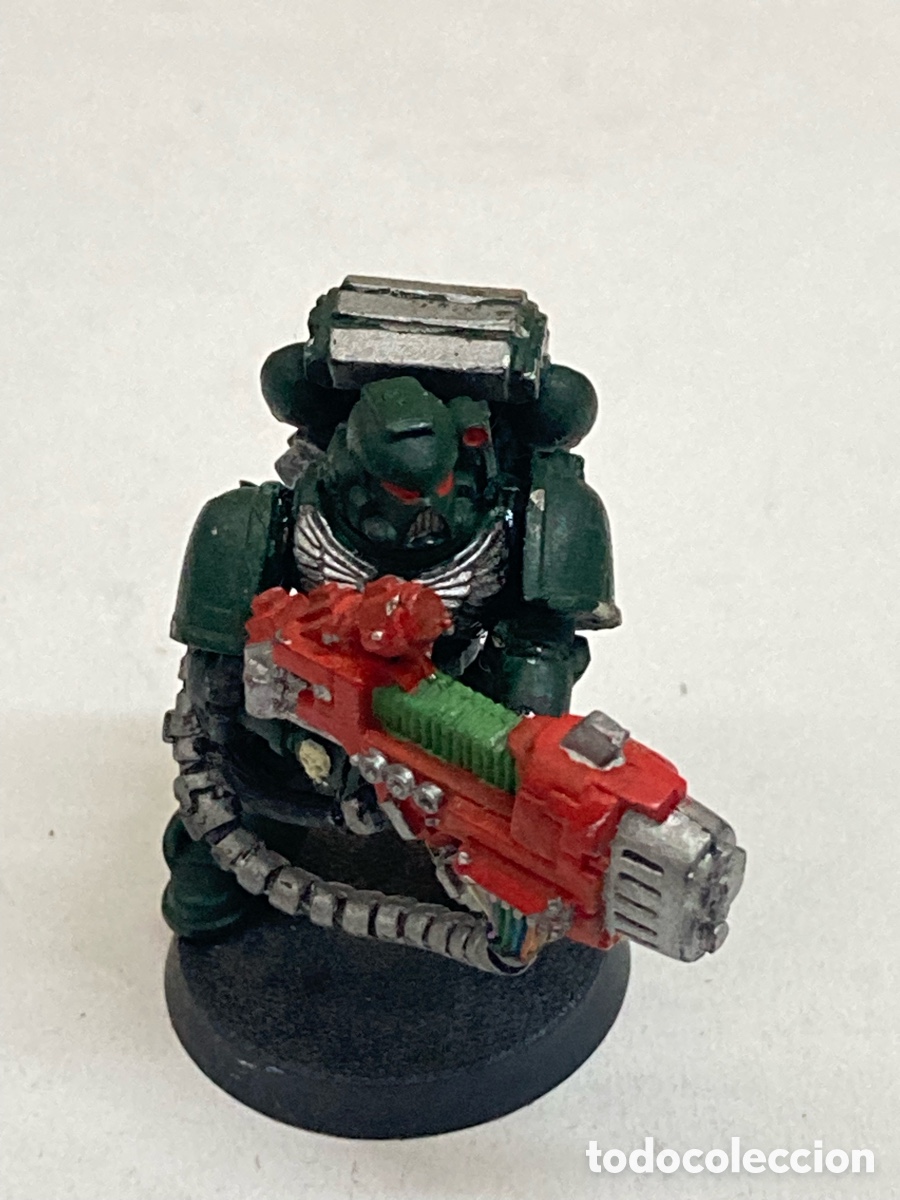 Juegos Antiguos: miniatura de Marine Espacial de los &Aacute;ngeles Oscuros de Warhammer 40k