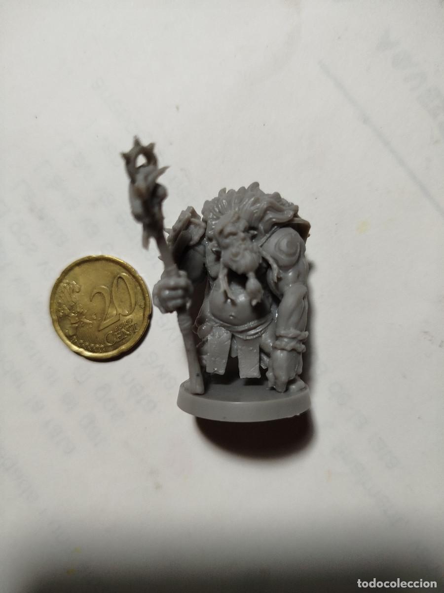 Juegos antiguos: Miniatura plastico estilo warhammer - Foto 1