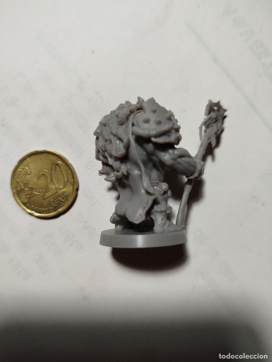 Juegos antiguos: Miniatura plastico estilo warhammer - Foto 2