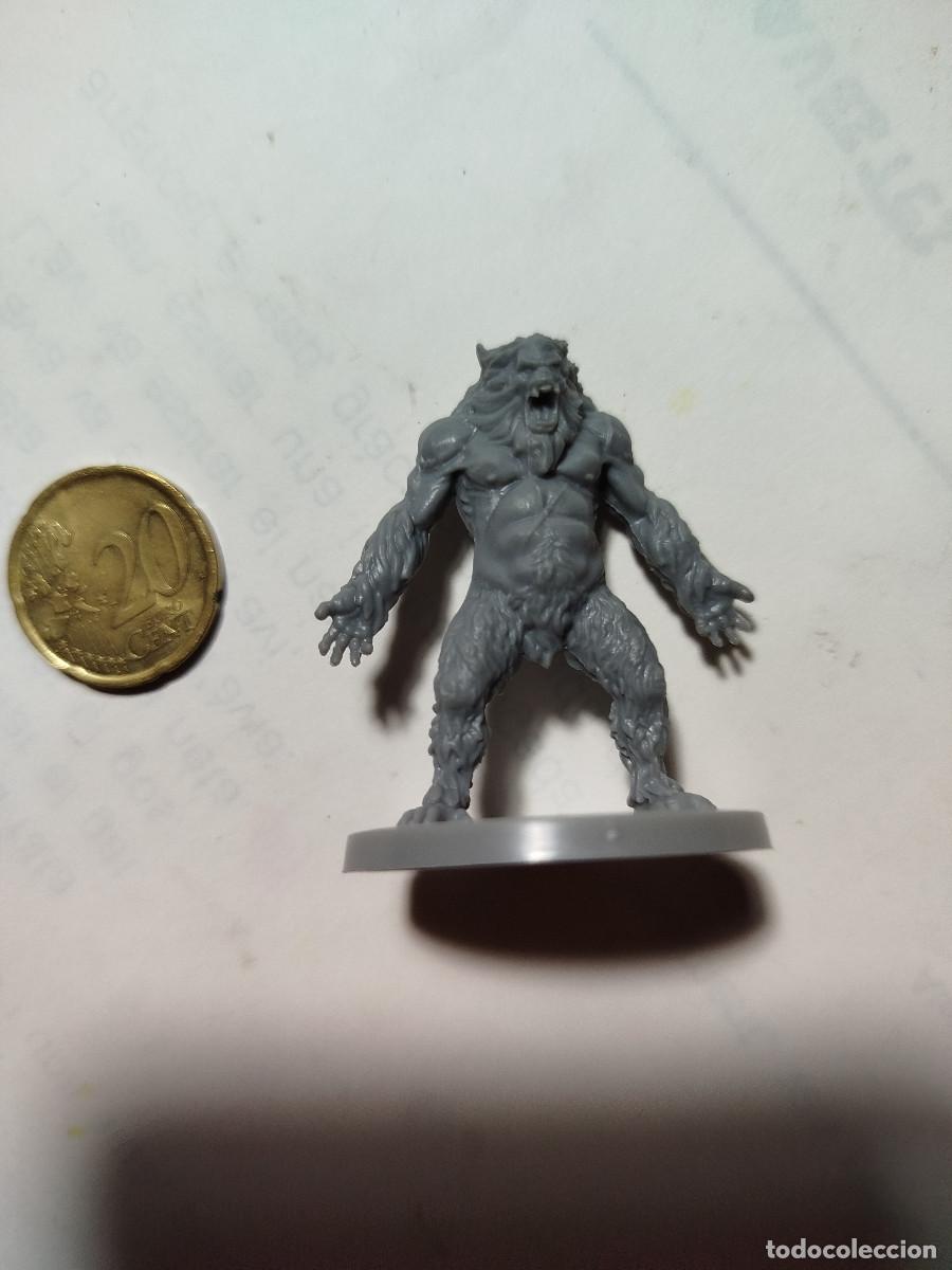 Juegos antiguos: Miniatura plastico estilo warhammer - Foto 1