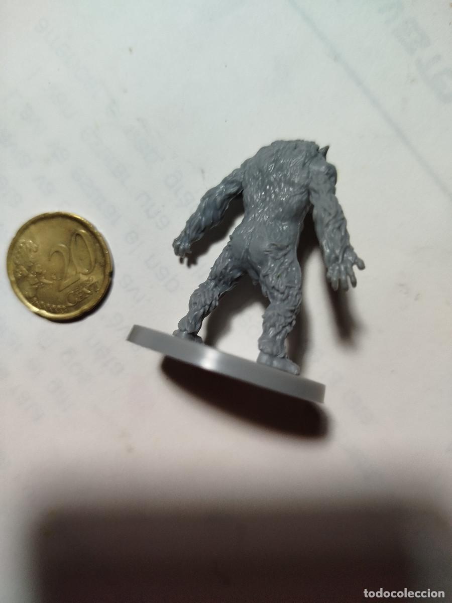 Juegos antiguos: Miniatura plastico estilo warhammer - Foto 2
