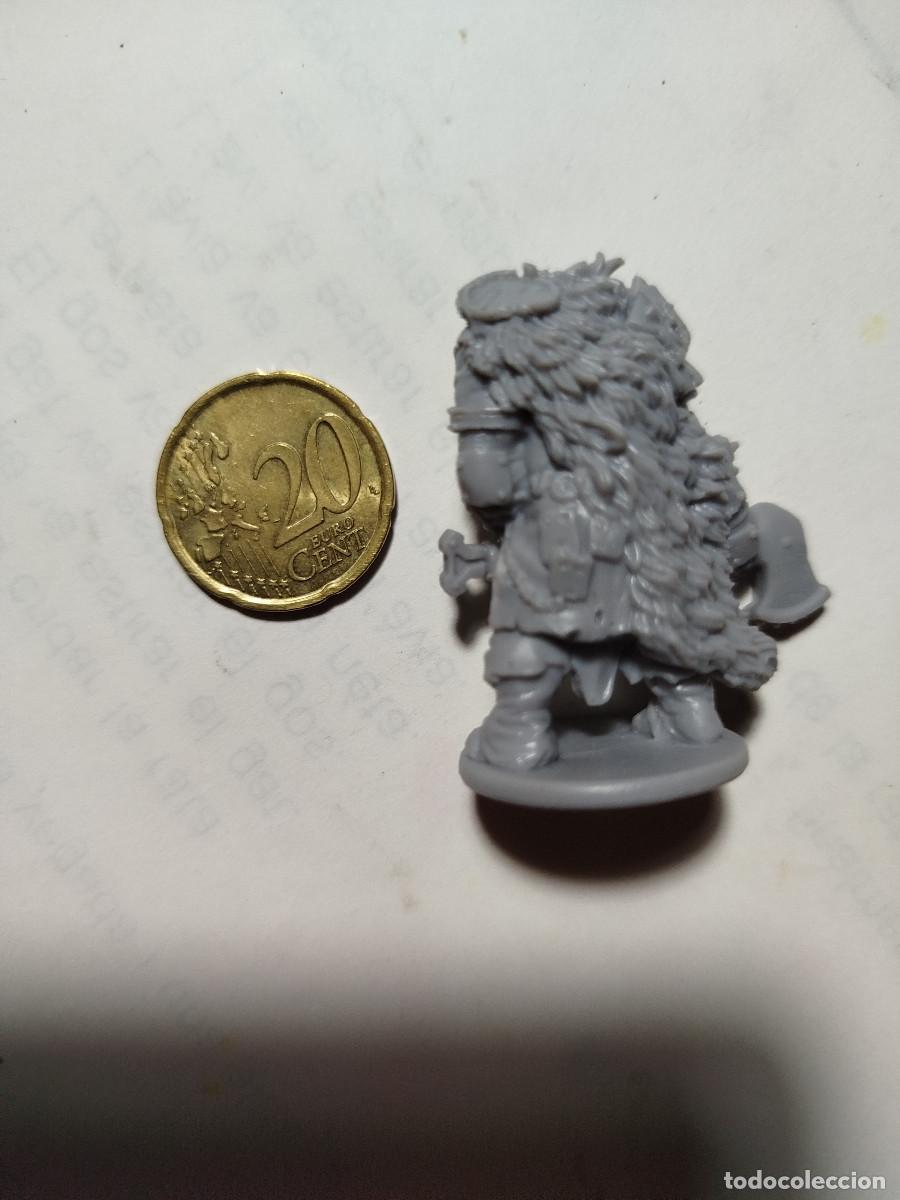 Juegos antiguos: Miniatura plastico estilo warhammer - Foto 2
