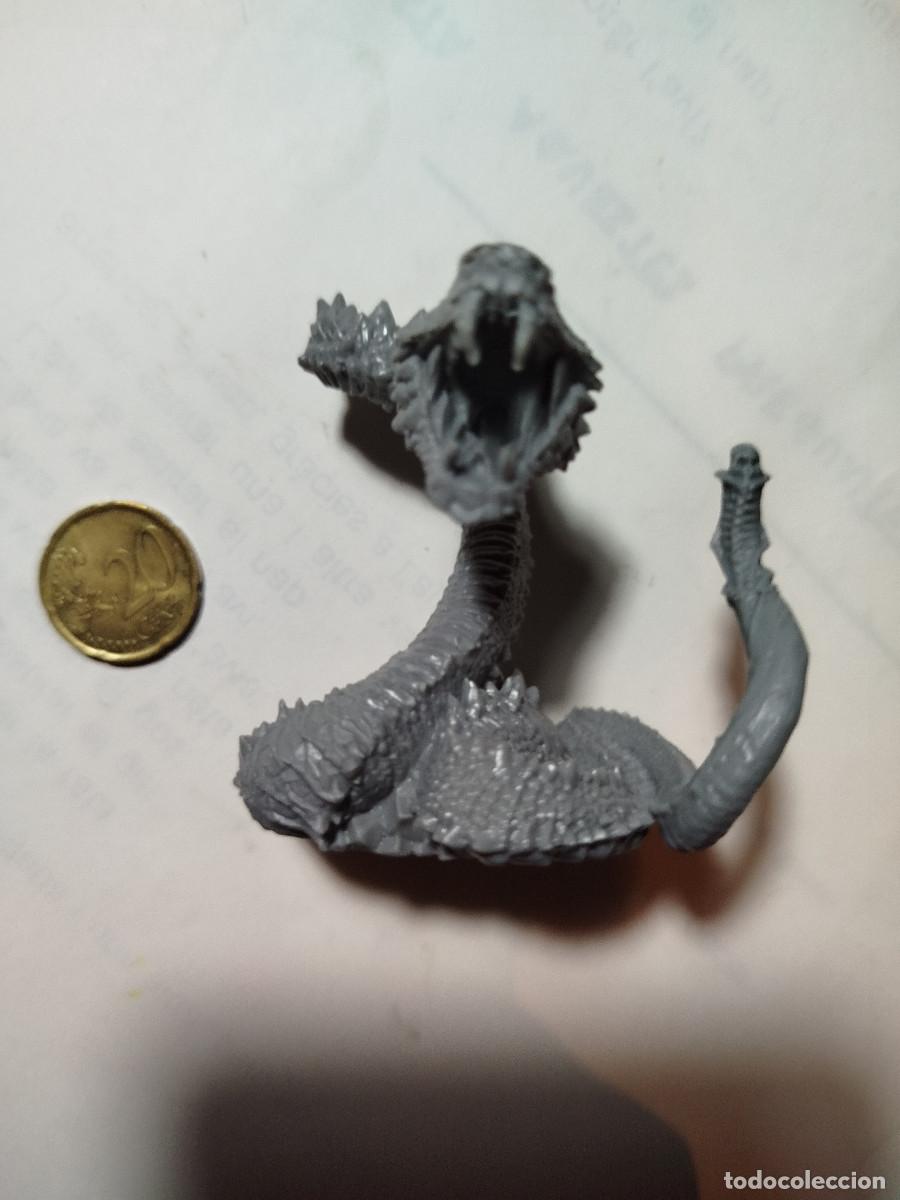 Juegos antiguos: Miniatura plastico estilo warhammer - Foto 1