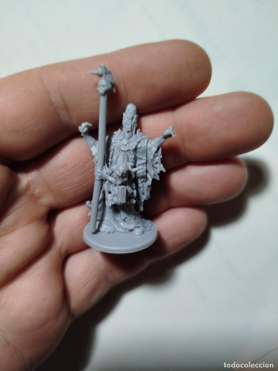 Juegos antiguos: Miniatura plastico estilo warhammer - Foto 1