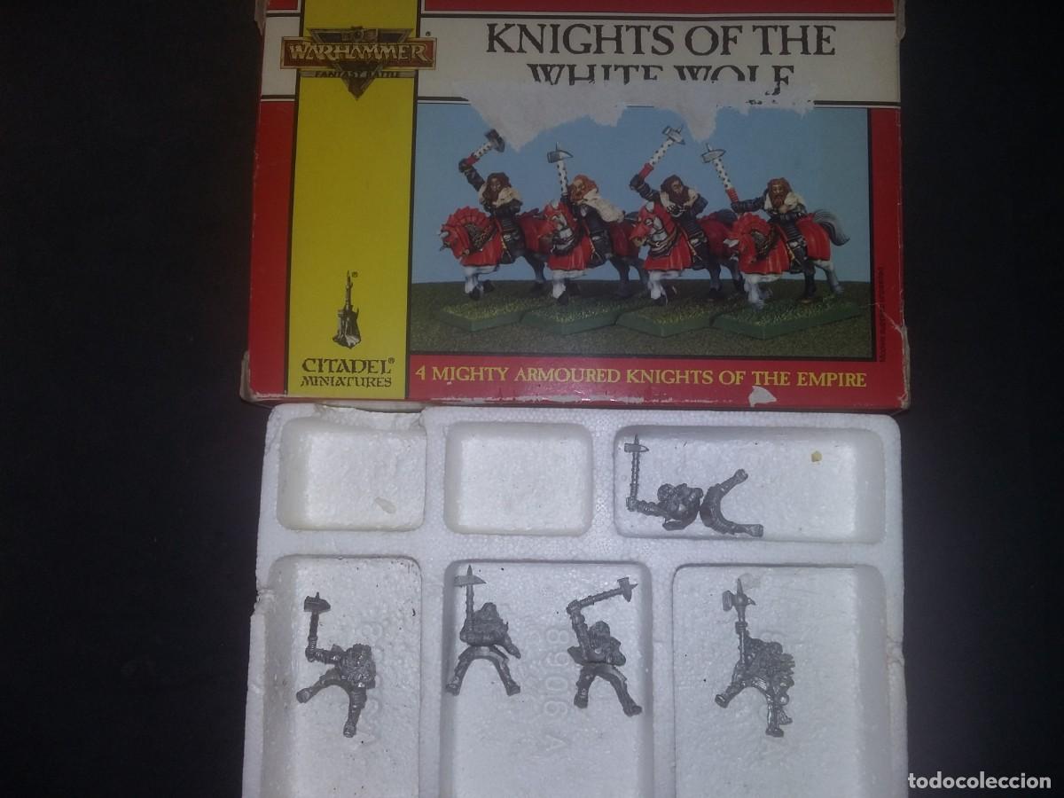 Juegos Antiguos: Gran maestre del lobo blanco y caja de 4 caballeros (sin montura) old hammer
