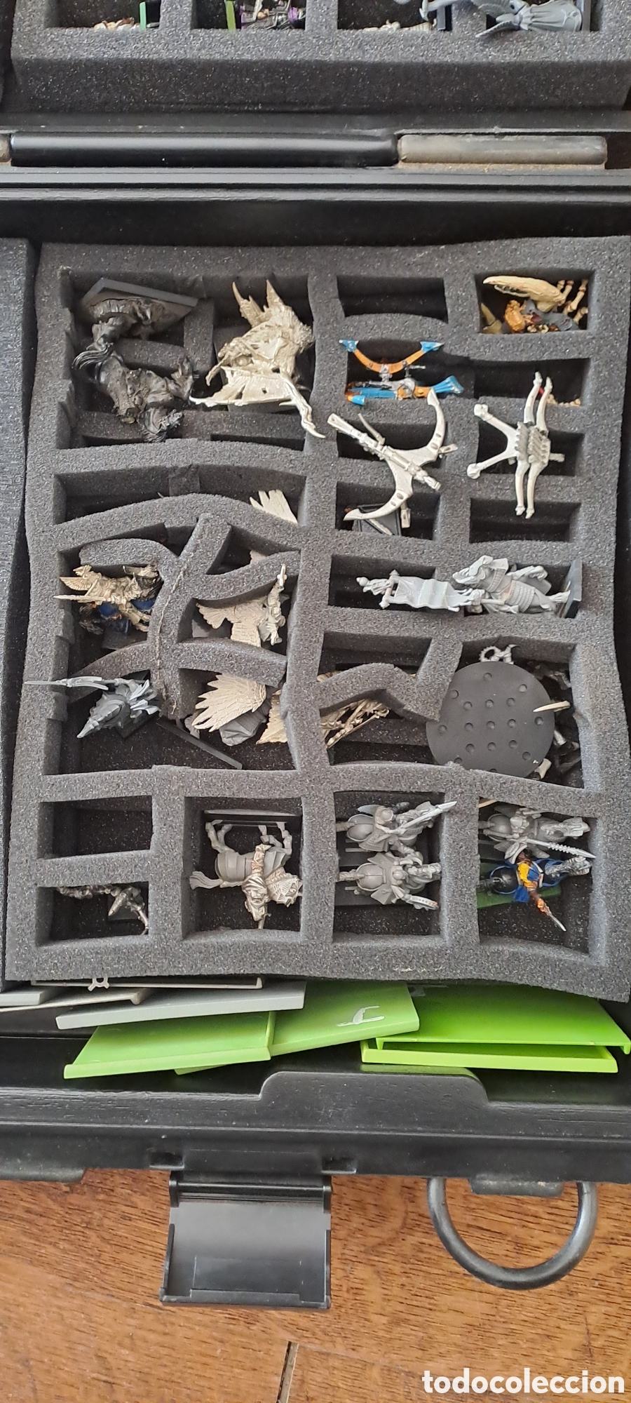 Juegos antiguos: Maletin con figuras Warhammer - Foto 6