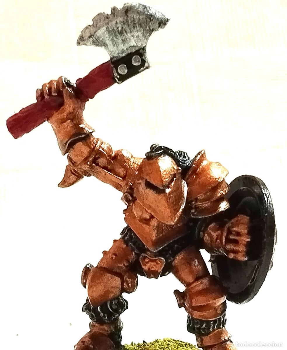 Juegos antiguos: Warhammer Caballero del Chaos con hacha, pintado, metal, 1990s