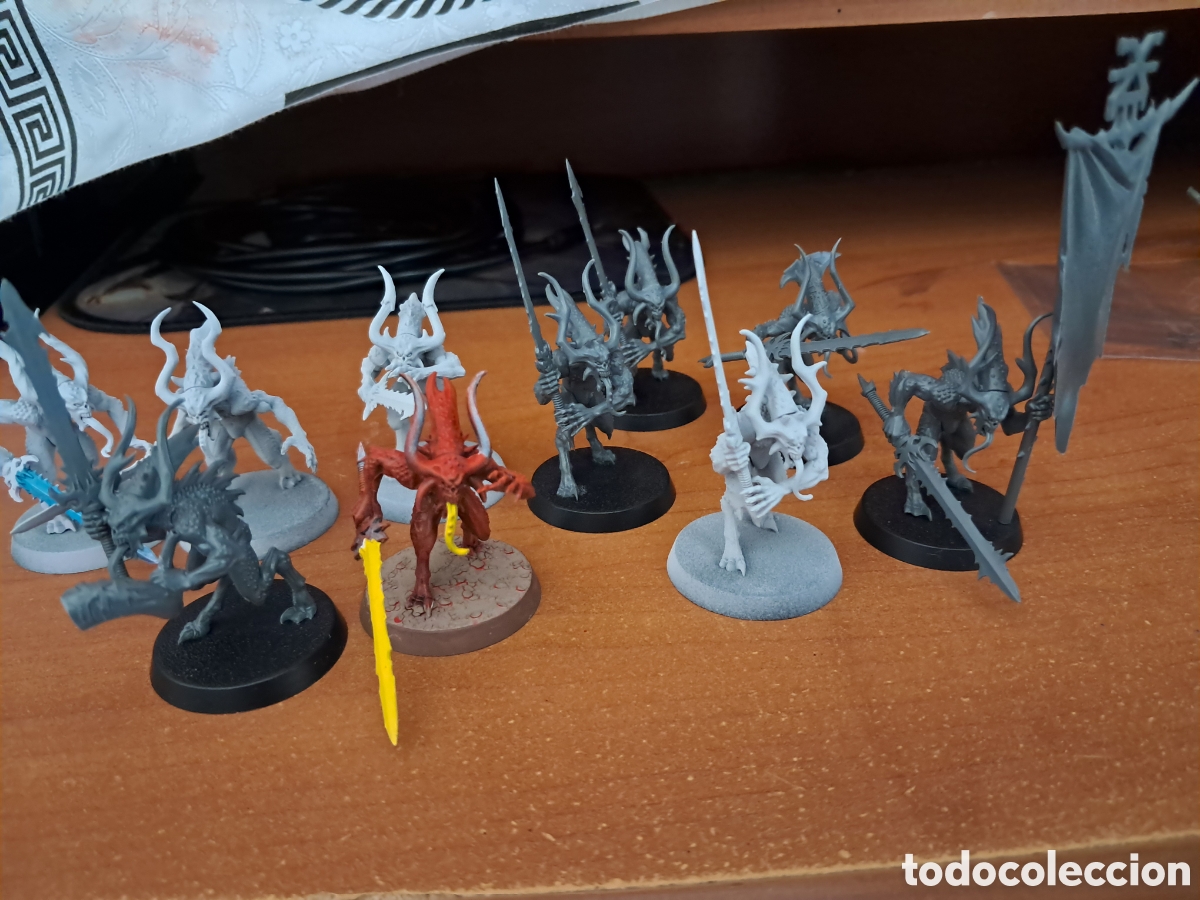 Juegos antiguos: 10 Desangradores Khorne Warhammer AOS